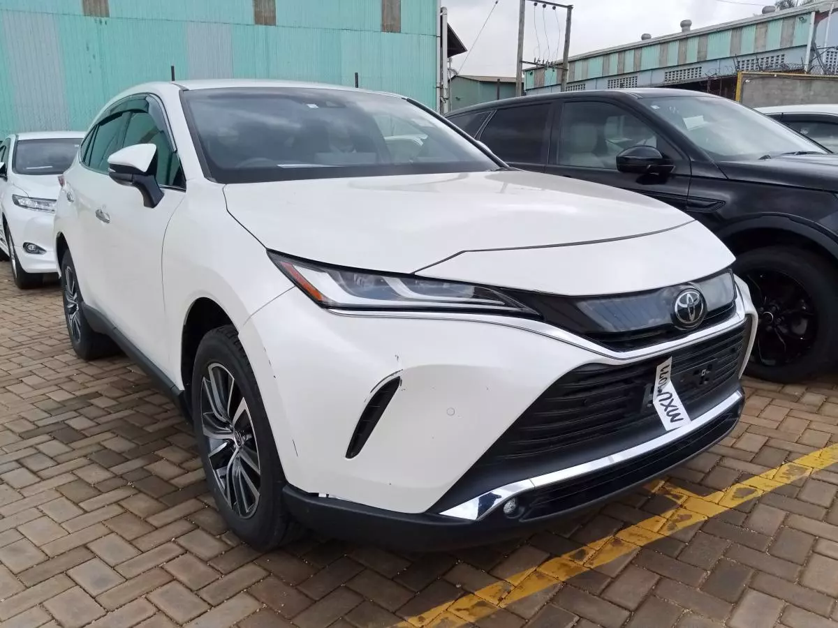 Toyota Harrier   - 2020