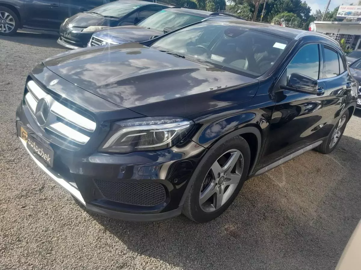 Mercedes-Benz GLA 250   - 2016