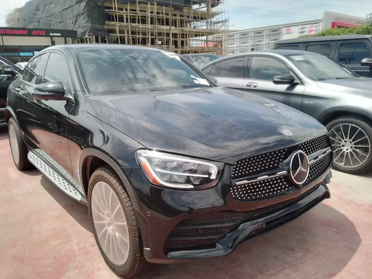 Mercedes-Benz GLC 300   - 2022