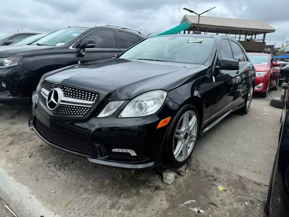 Mercedes-Benz E 350   - 2011