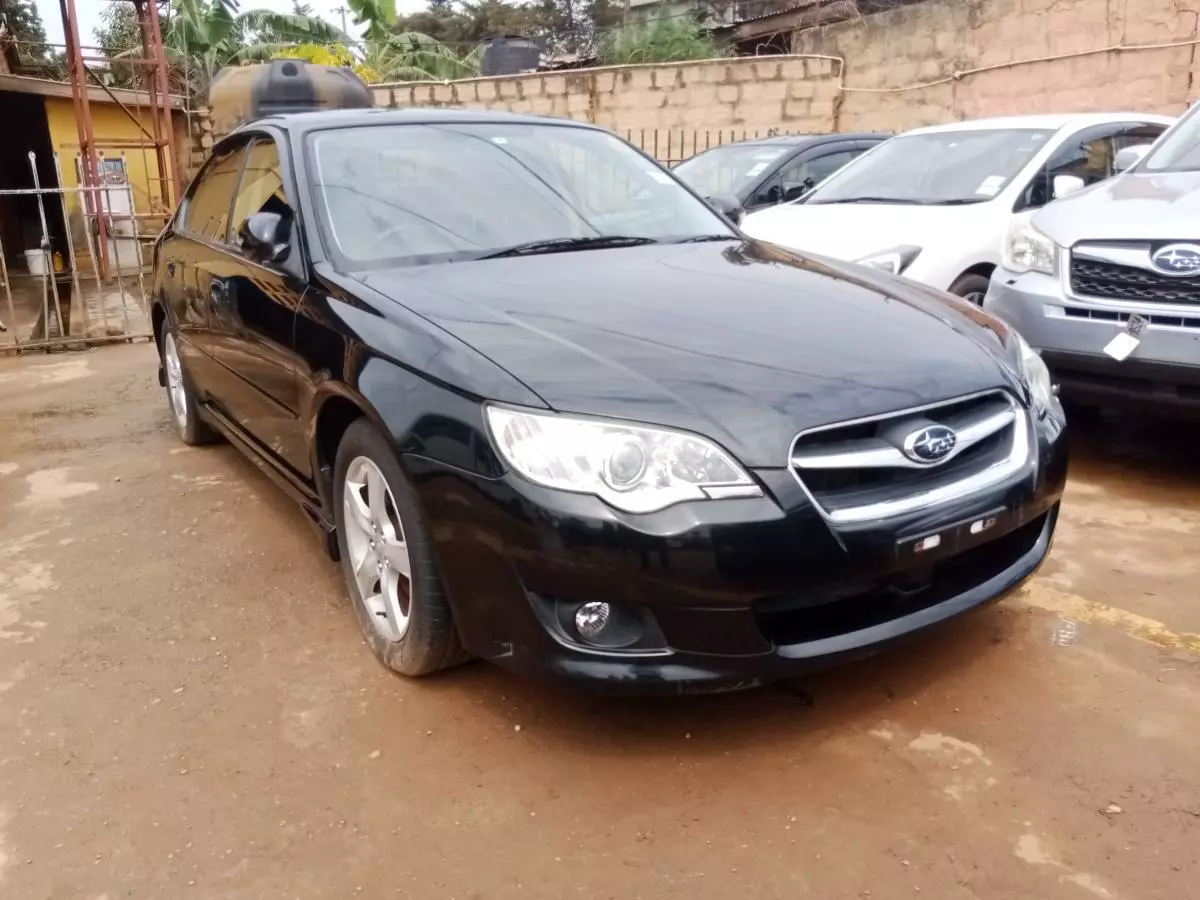 Subaru Legacy   - 2009