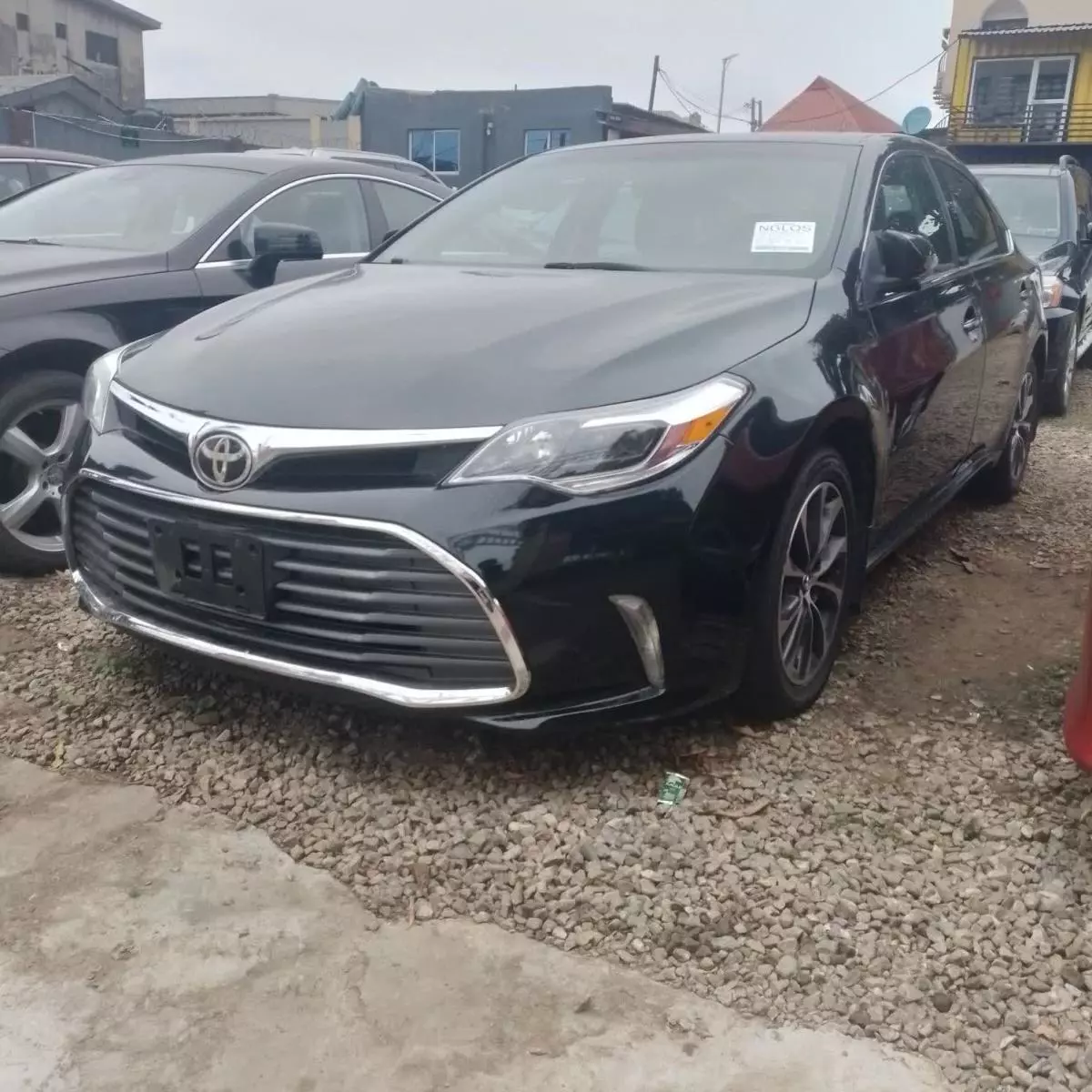 Toyota Avalon   - 2016