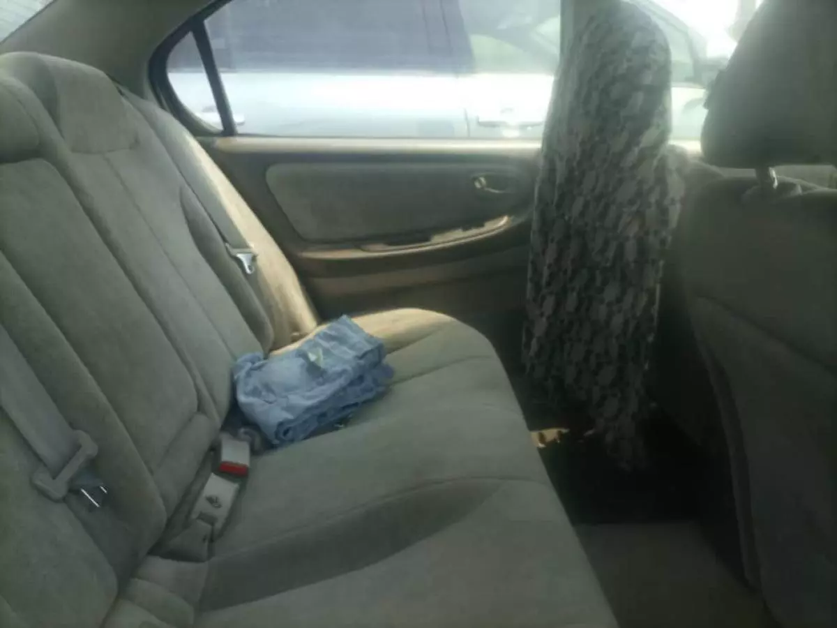 Nissan Maxima - 2001