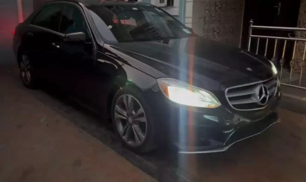 Mercedes-Benz E 350 - 2015