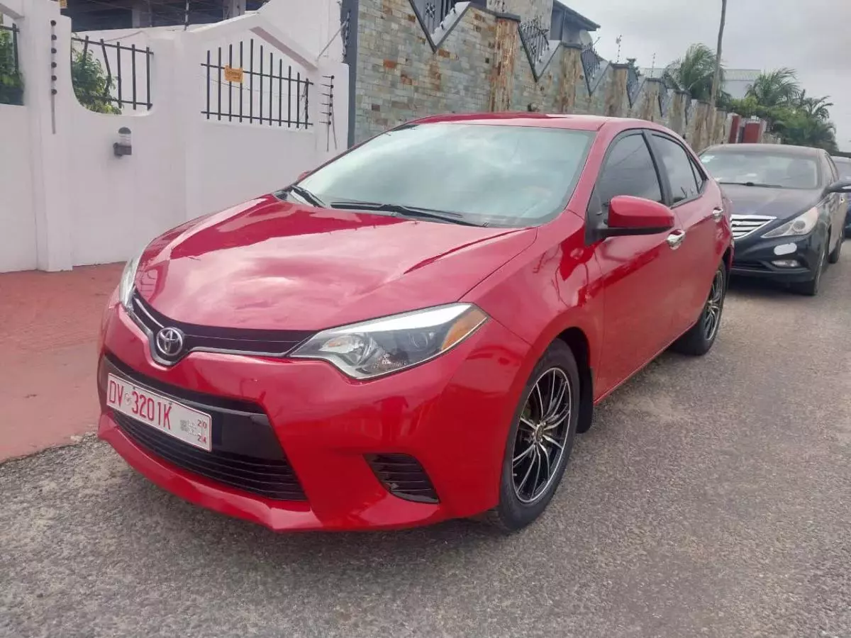 Toyota Corolla   - 2016