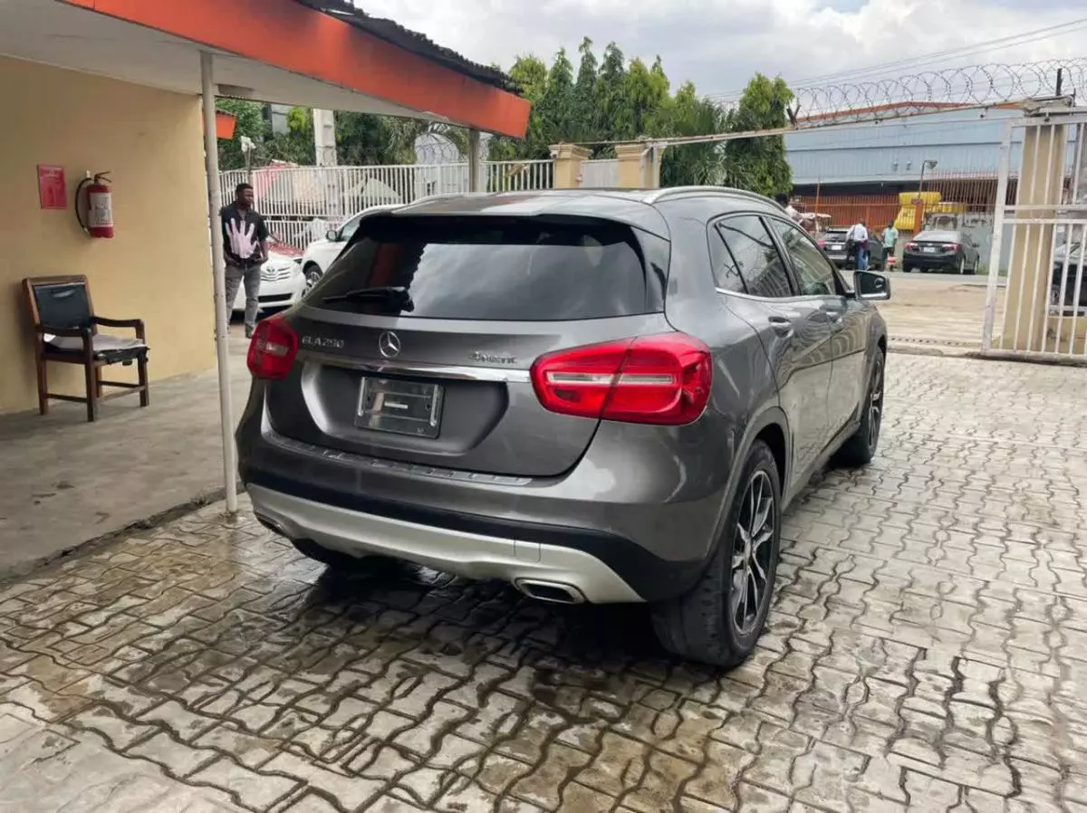 Mercedes-Benz GLA 250   - 2015