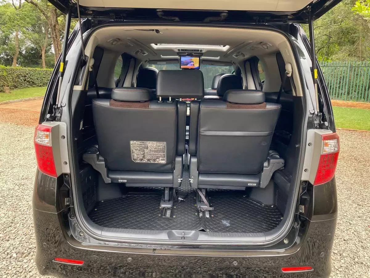 Toyota Alphard - 2014