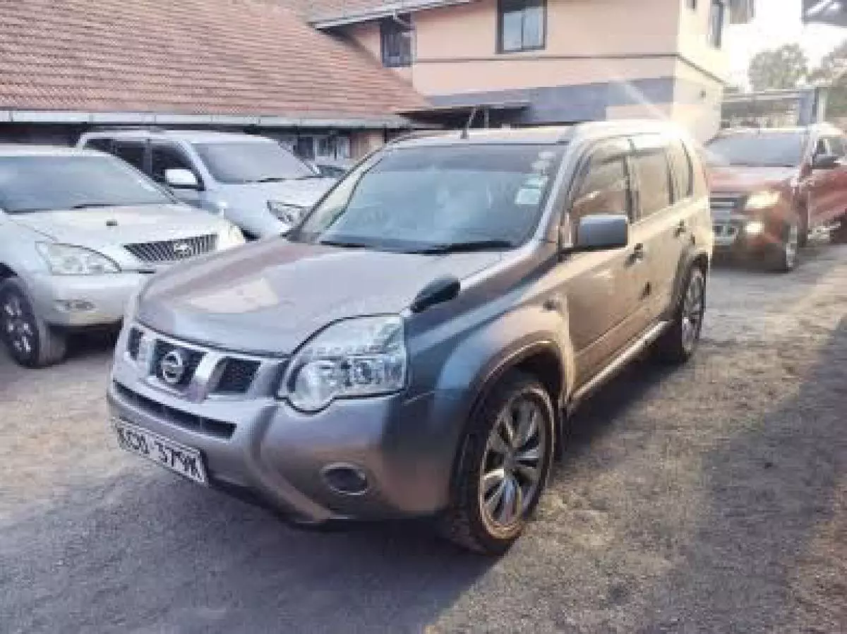 Nissan X-TRAIL   - 2013