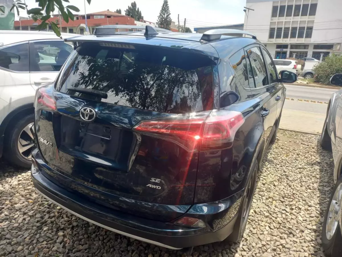 Toyota RAV 4   - 2018