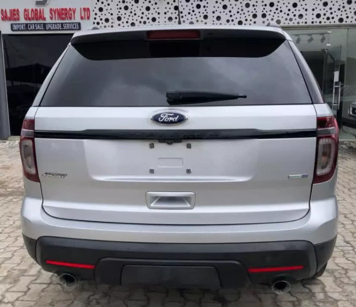 Ford Explorer - 2013