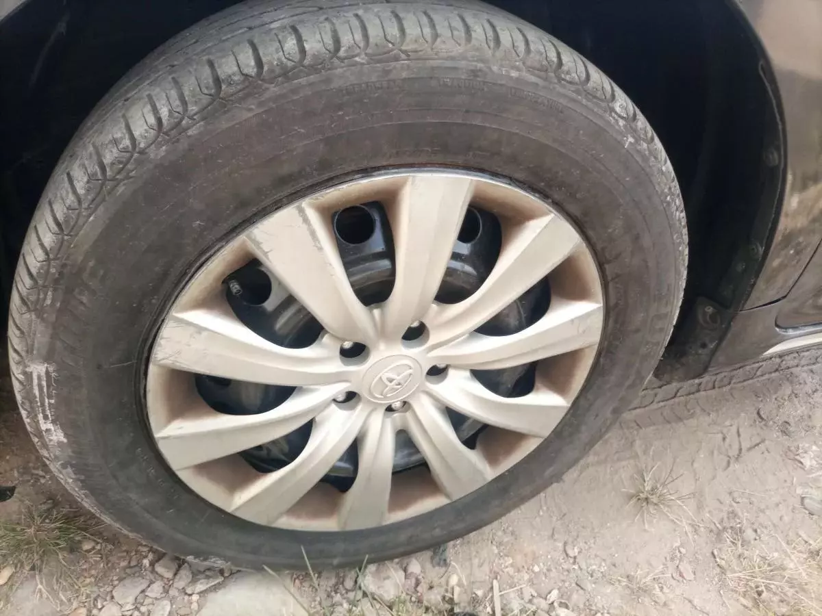 Toyota Camry - 2012