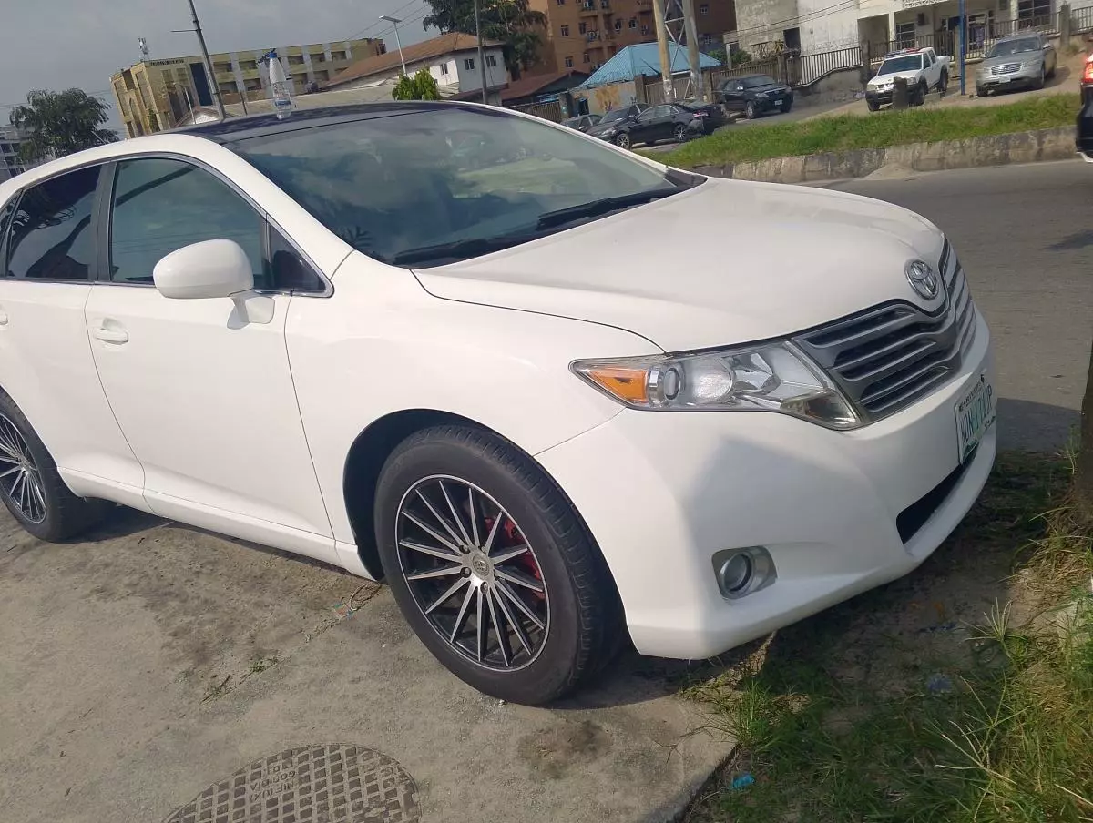 Toyota Venza   - 2010