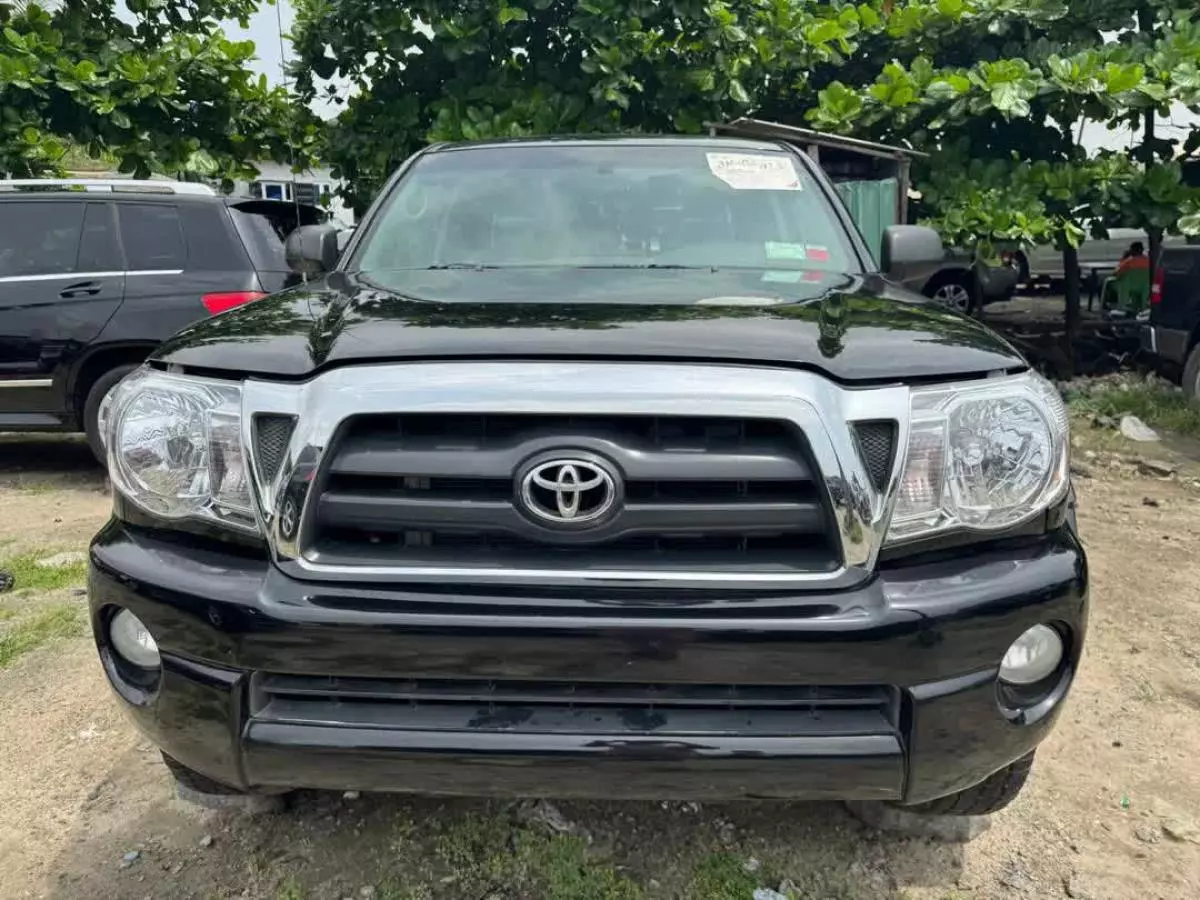 Toyota Tacoma   - 2009