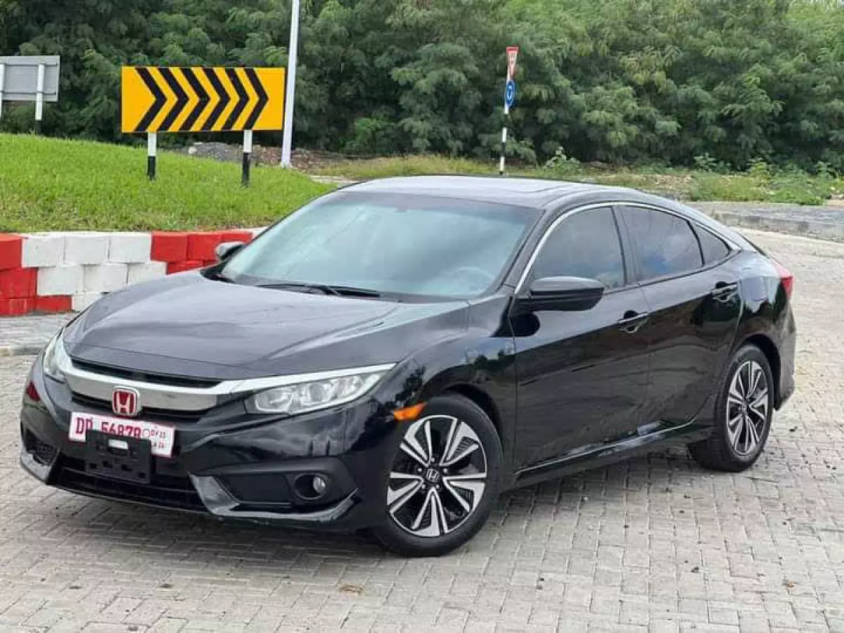 Honda Civic   - 2017