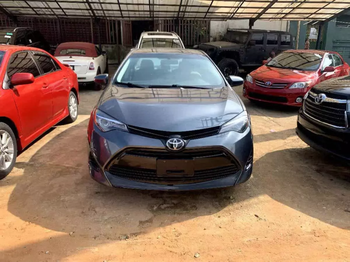 Toyota Corolla   - 2016