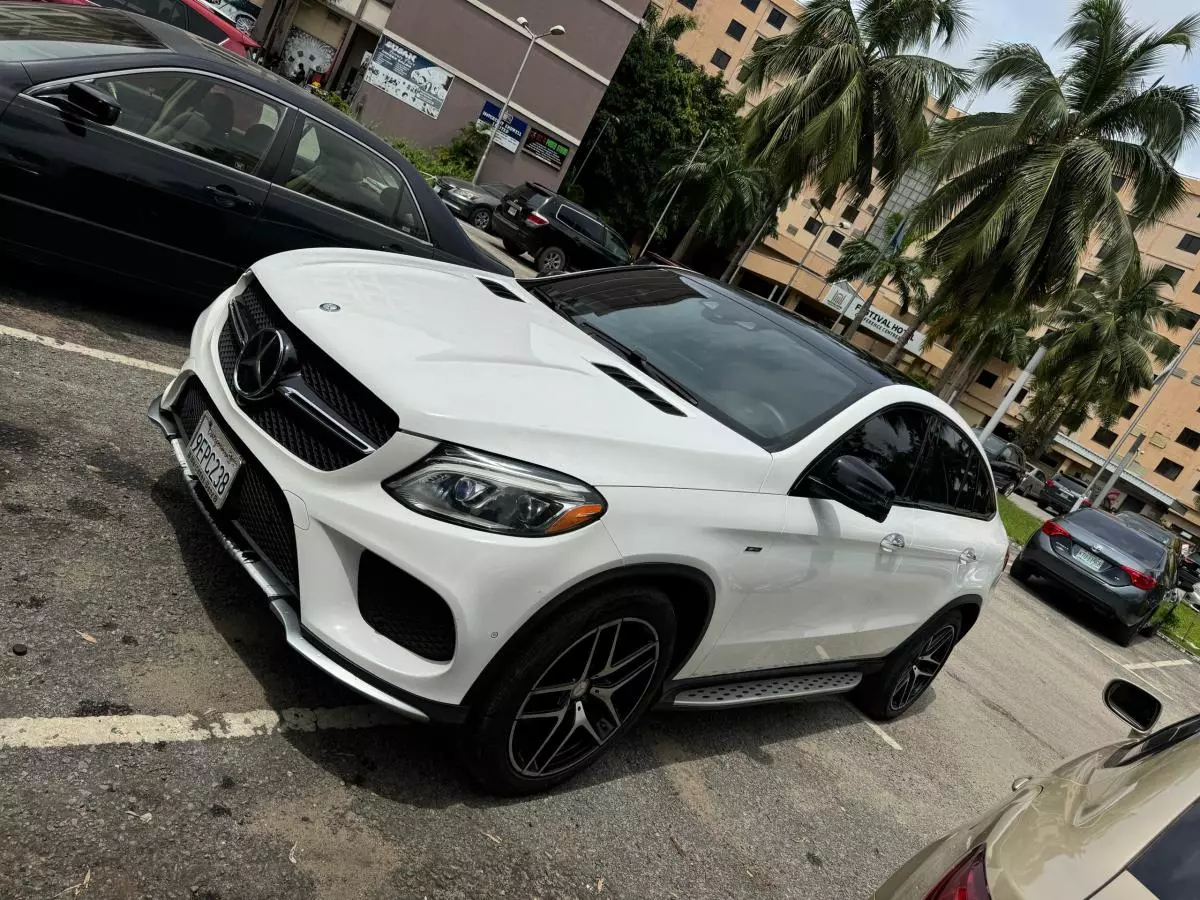 Mercedes-Benz GLE 43 AMG   - 2016