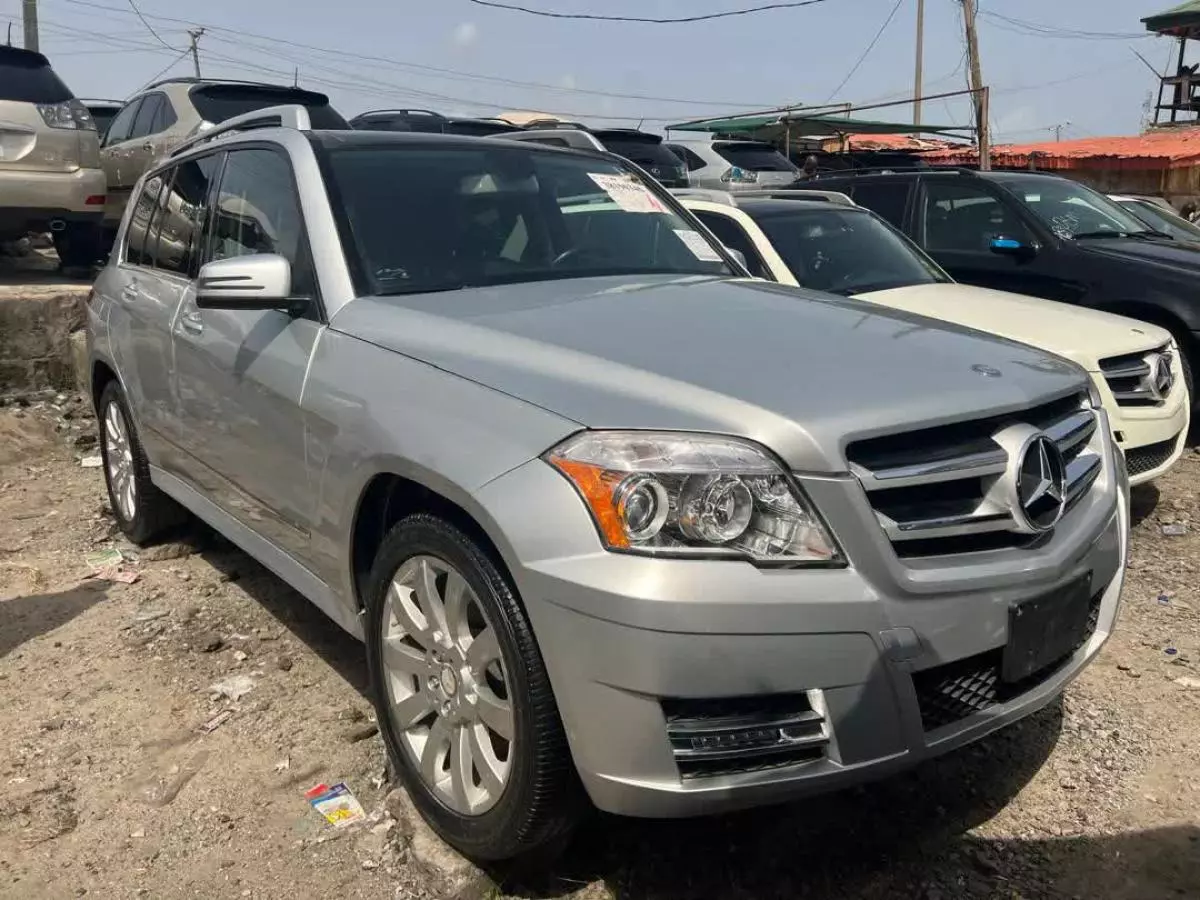 Mercedes-Benz GLK 350   - 2012