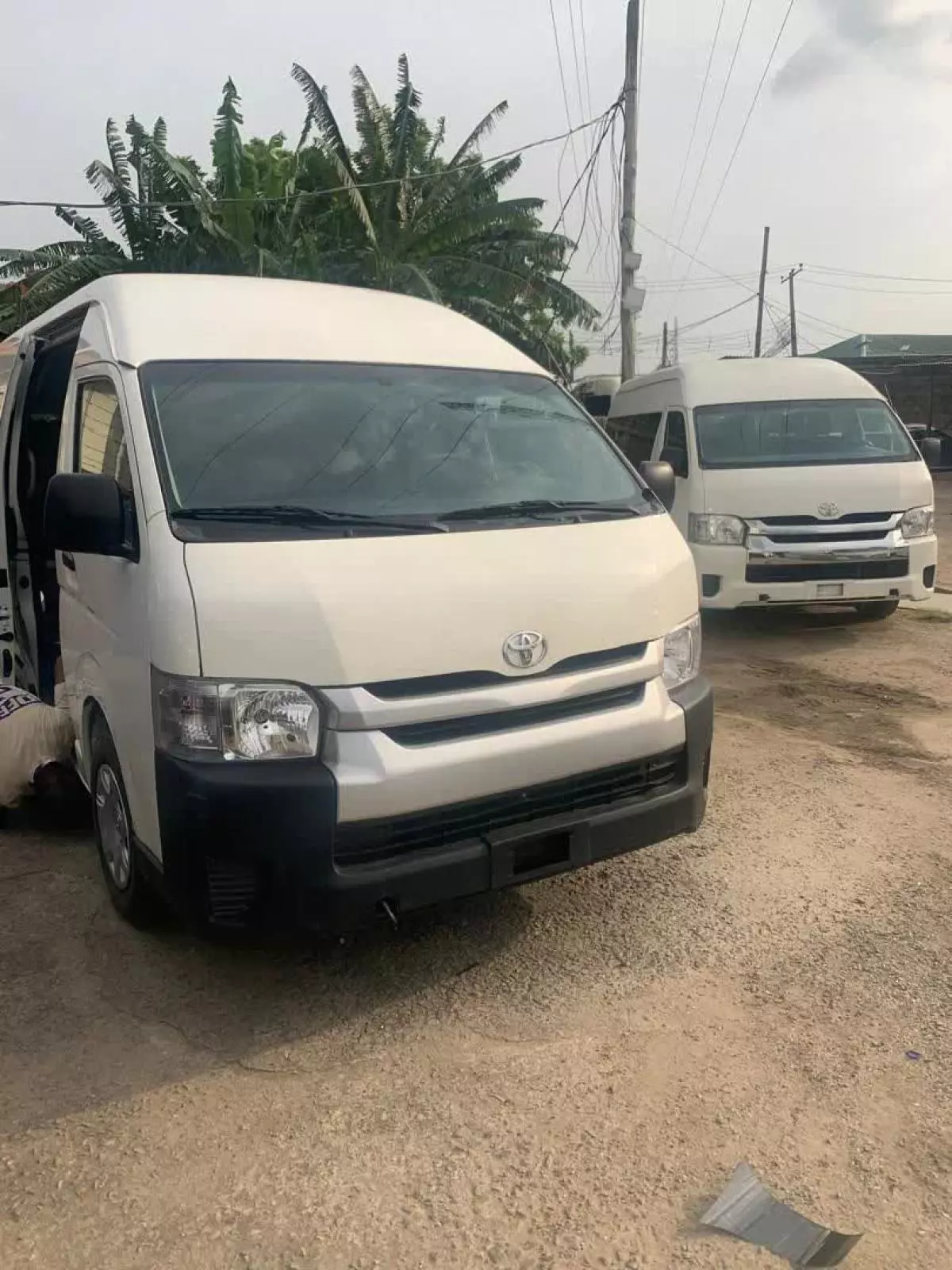 Toyota Hiace (High Roof)   - 2018