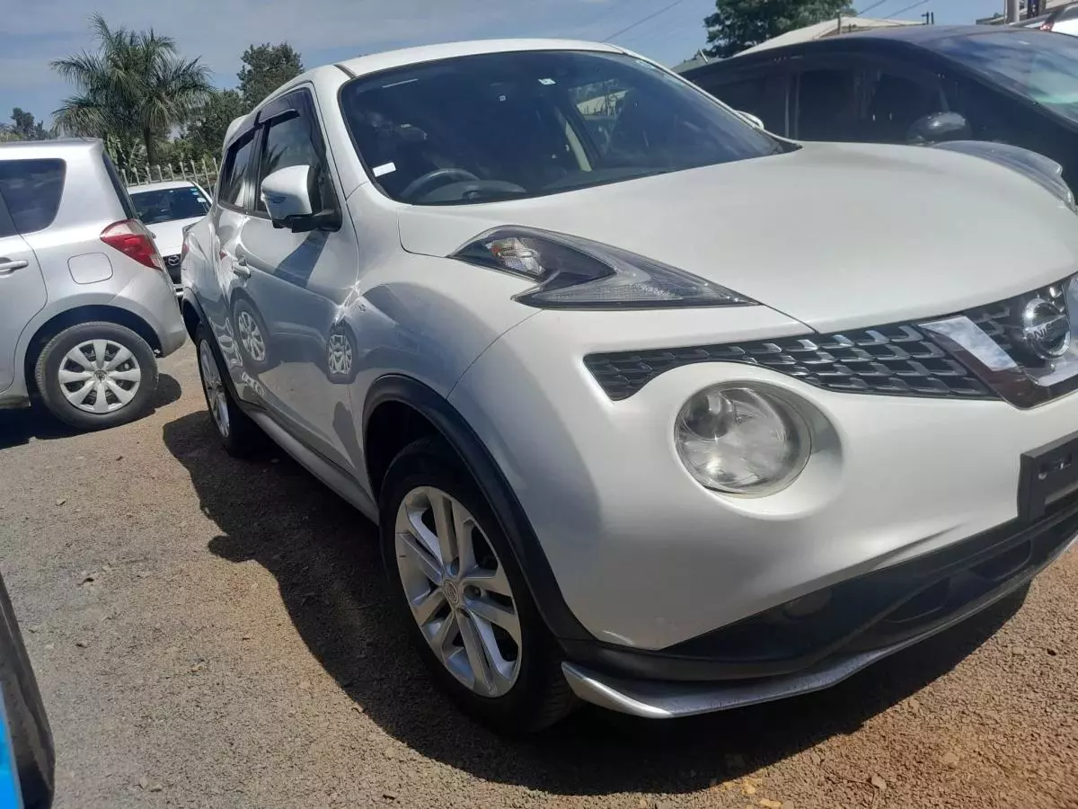 Nissan Juke   - 2016