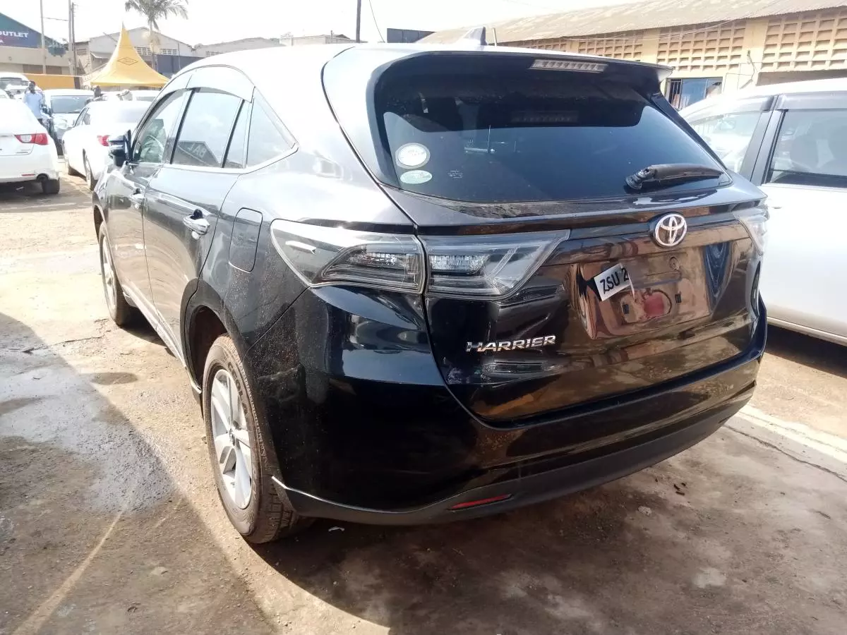 Toyota Harrier   - 2015