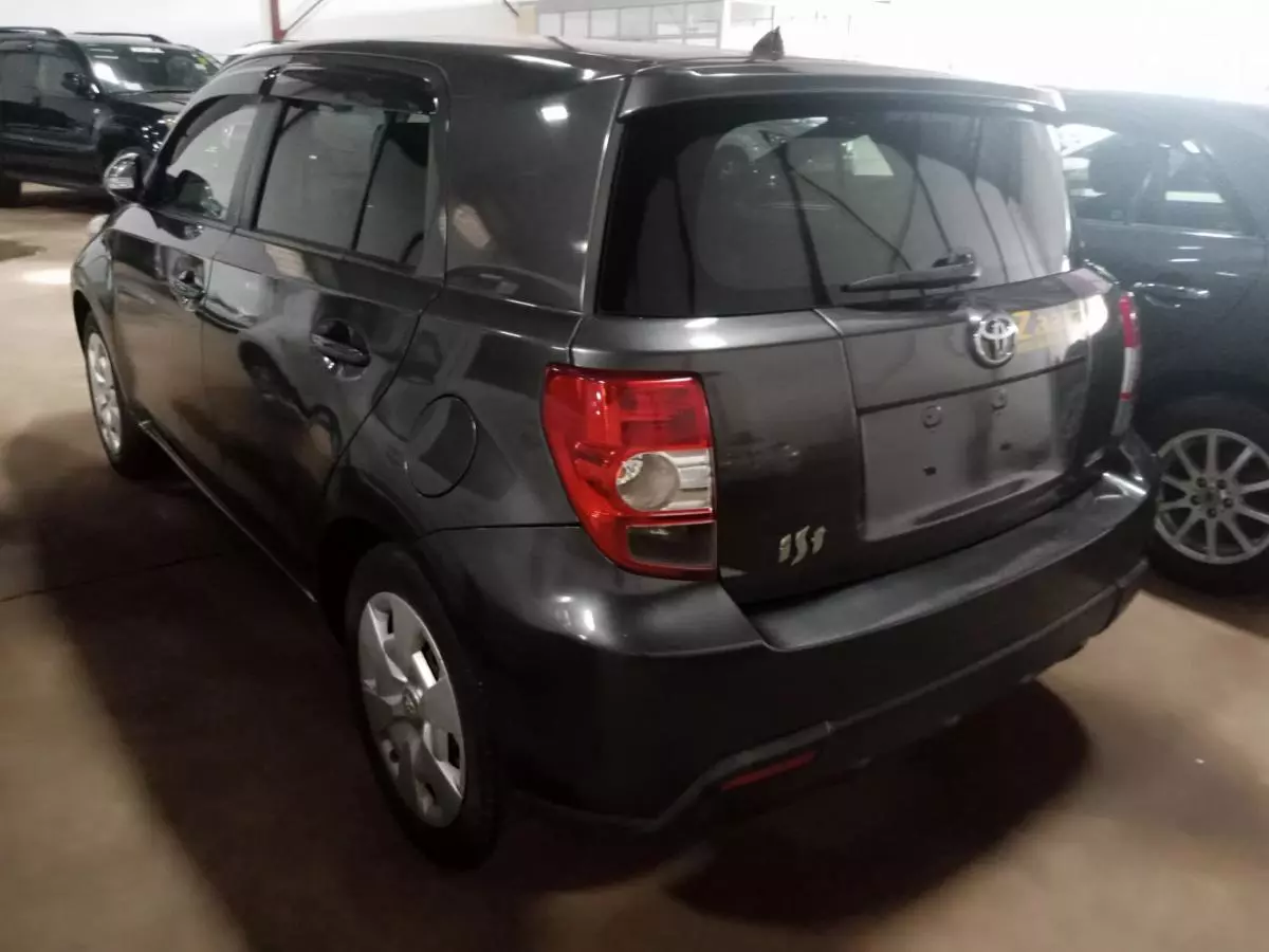 Toyota Ist  - 2007