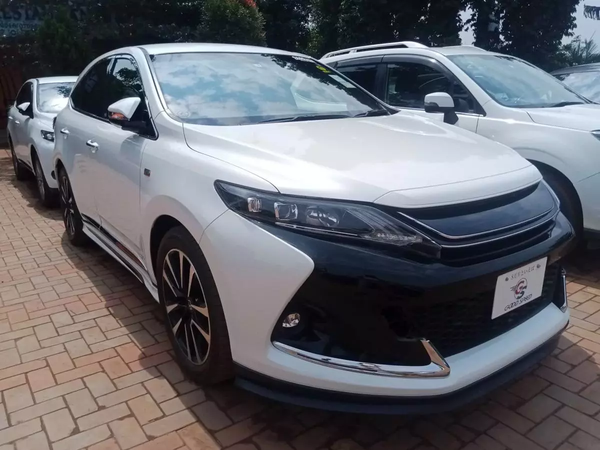 Toyota Harrier GR   - 2016