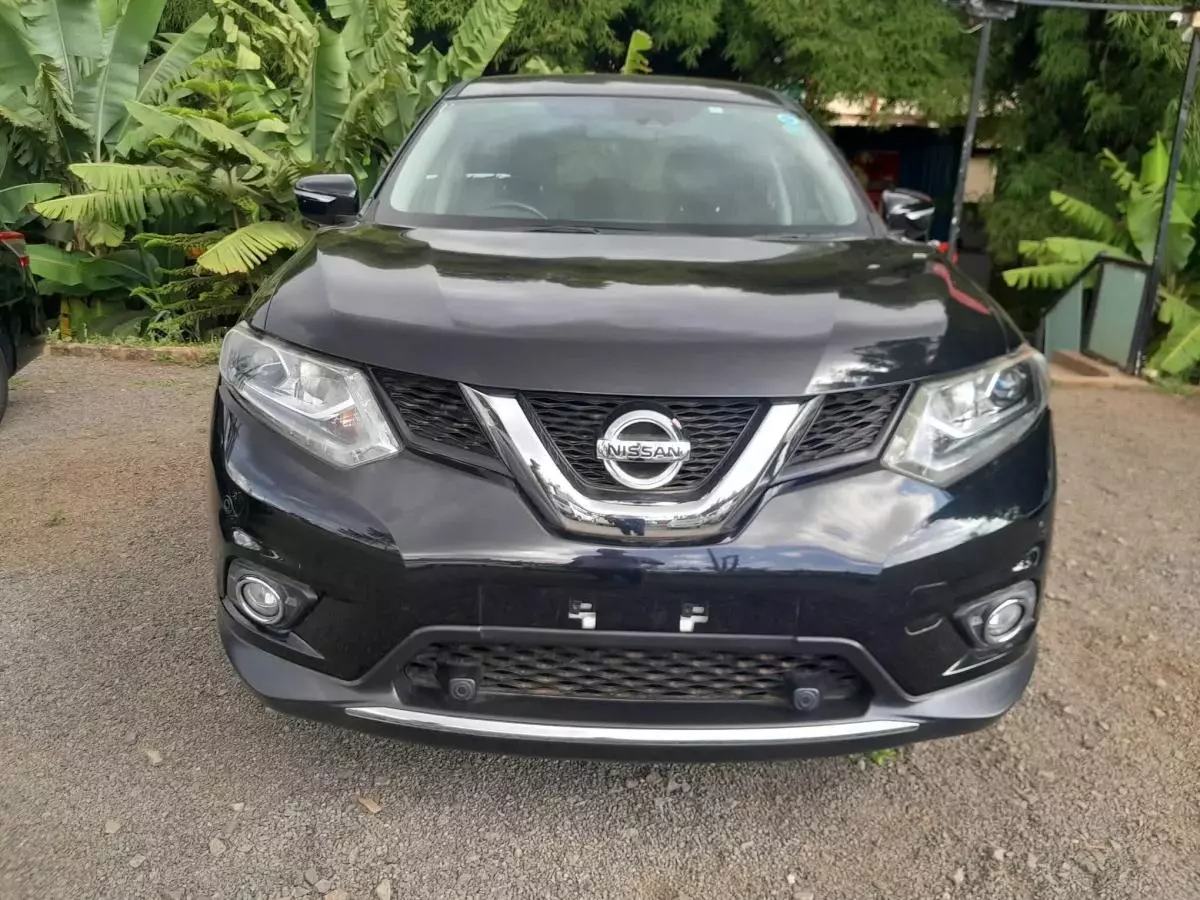 Nissan X-Trail - 2016