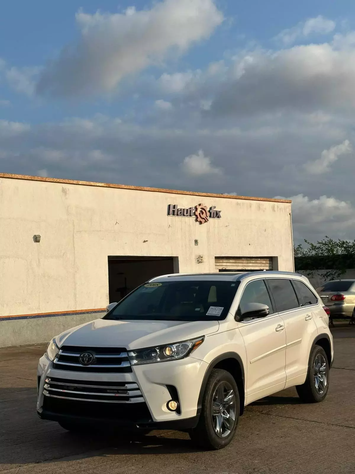 Toyota Highlander   - 2018