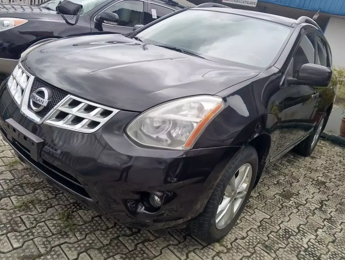 Nissan Rogue   - 2013