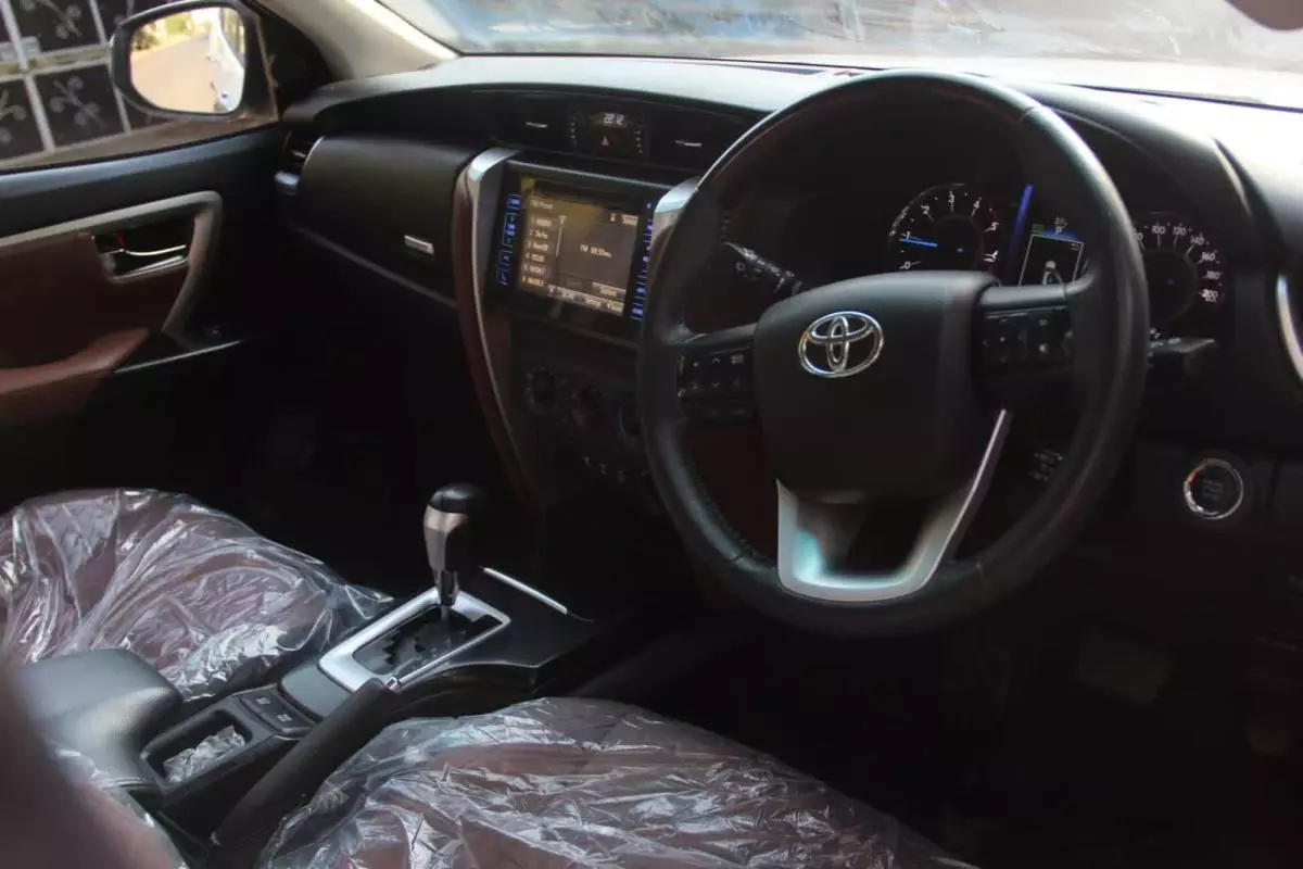 Toyota Fortuner - 2015