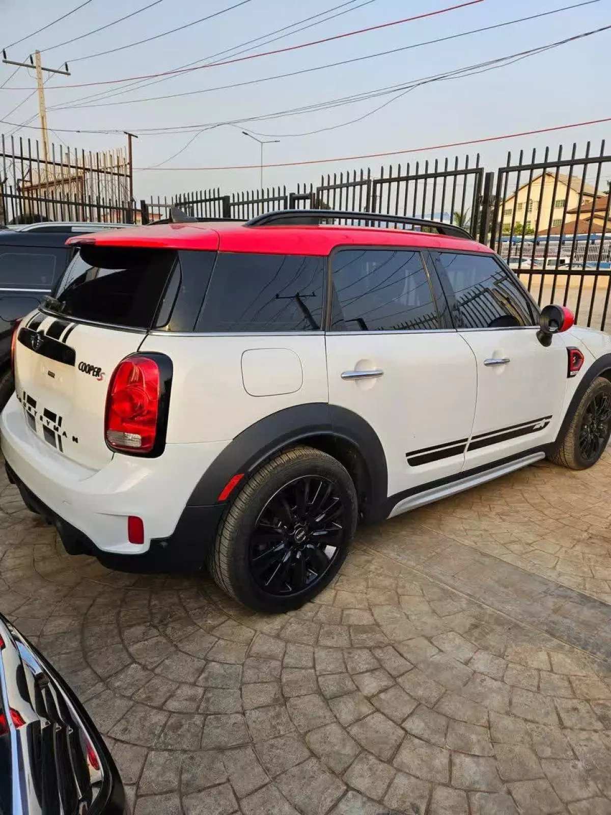 MINI Cooper Countryman   - 2018