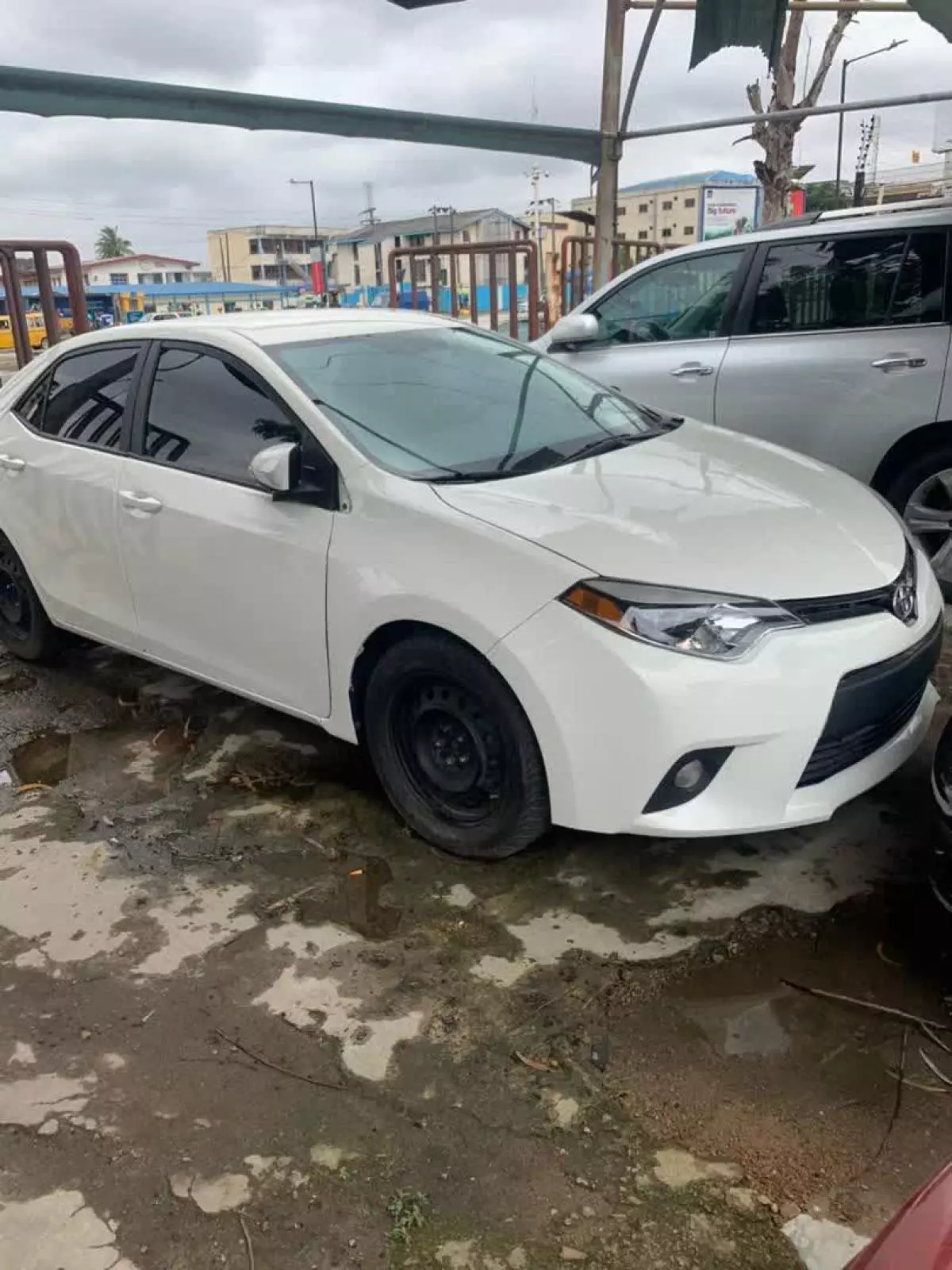 Toyota Corolla   - 2014