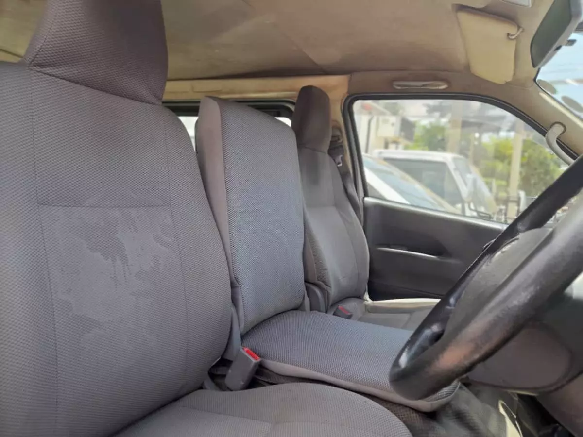 Toyota Hiace - 2008