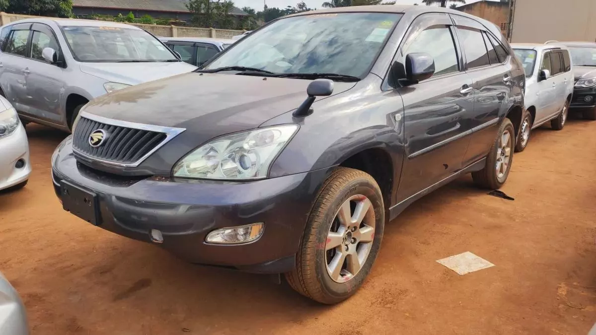 Toyota Harrier   - 2009