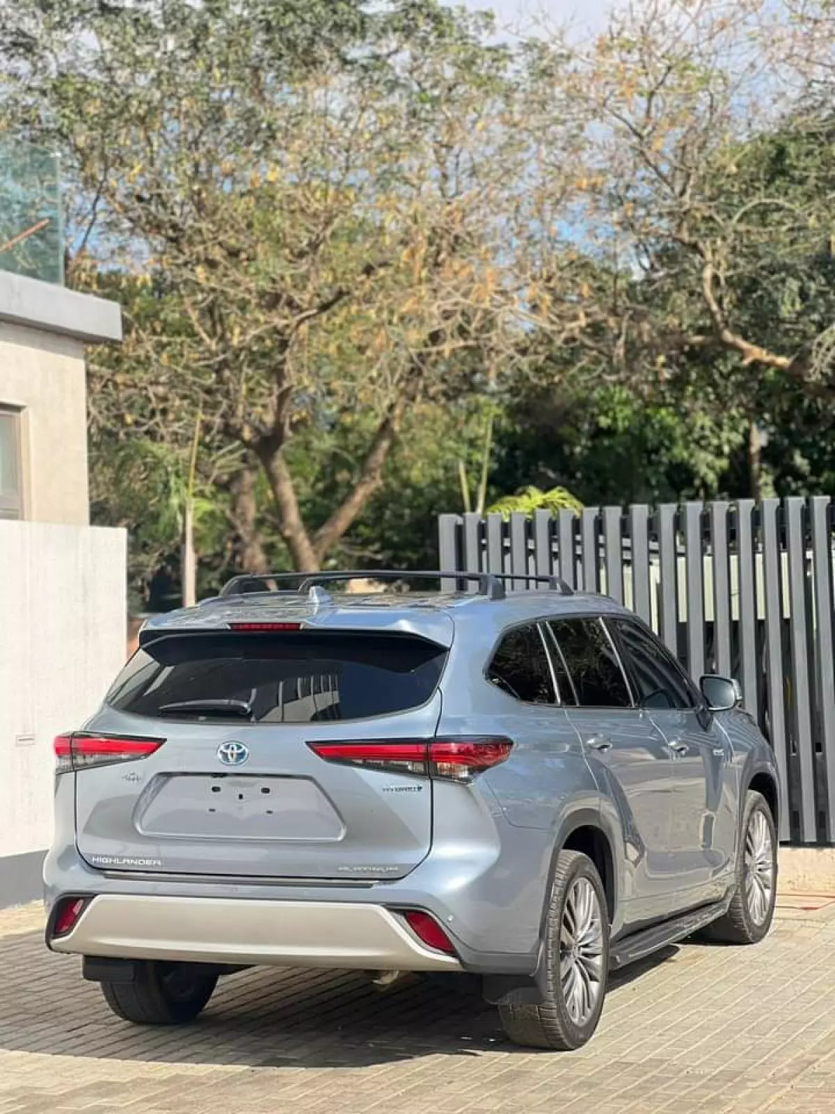 Toyota Highlander   - 2021