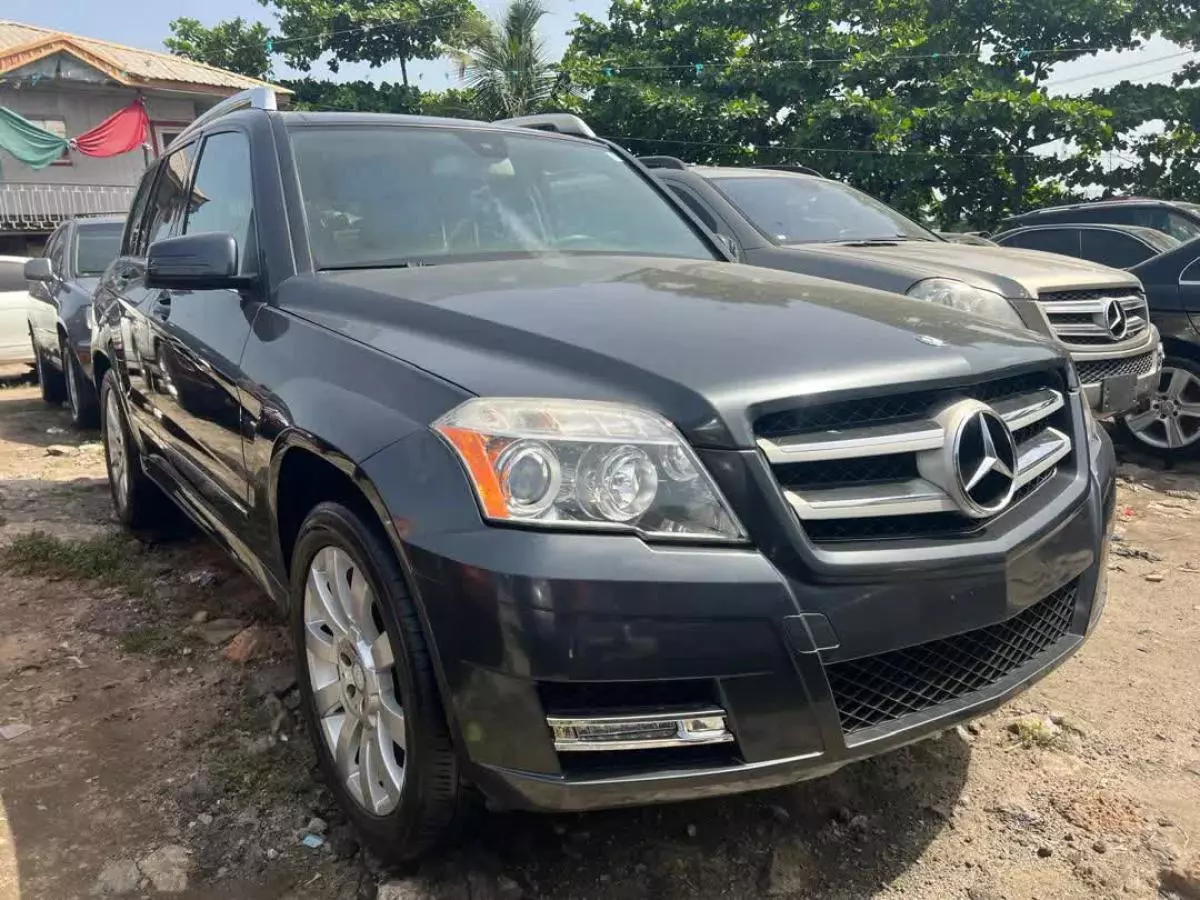 Mercedes-Benz GLK 350   - 2011