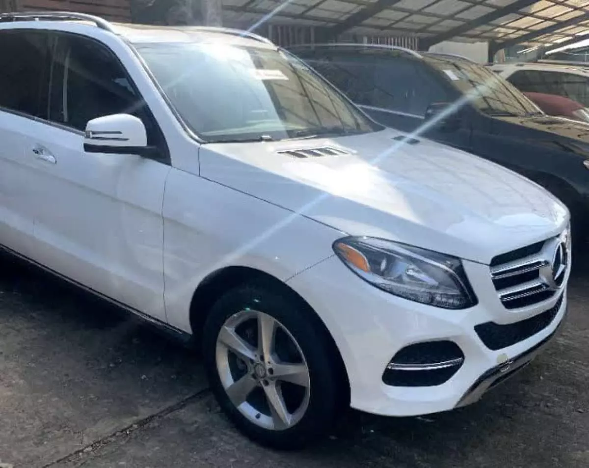 Mercedes-Benz GLE 350   - 2016