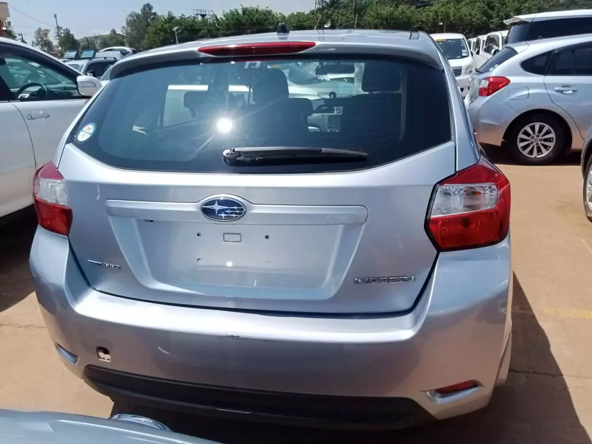 Subaru Impreza   - 2014