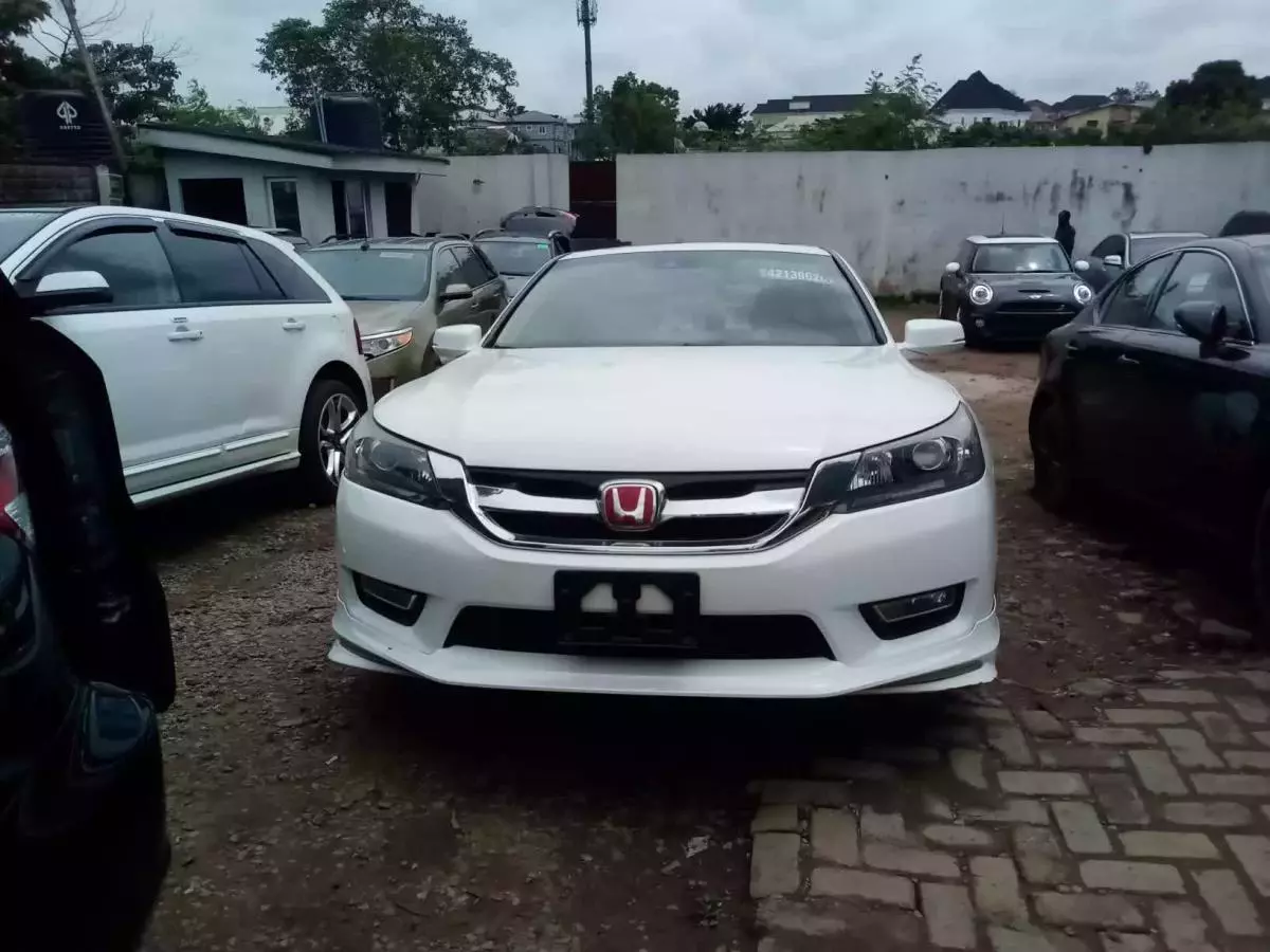 Honda Accord   - 2013