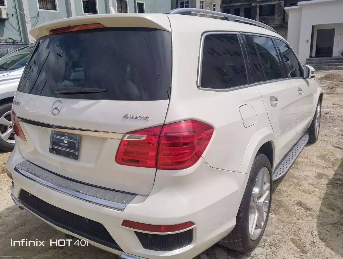 Mercedes-Benz GL 550   - 2014