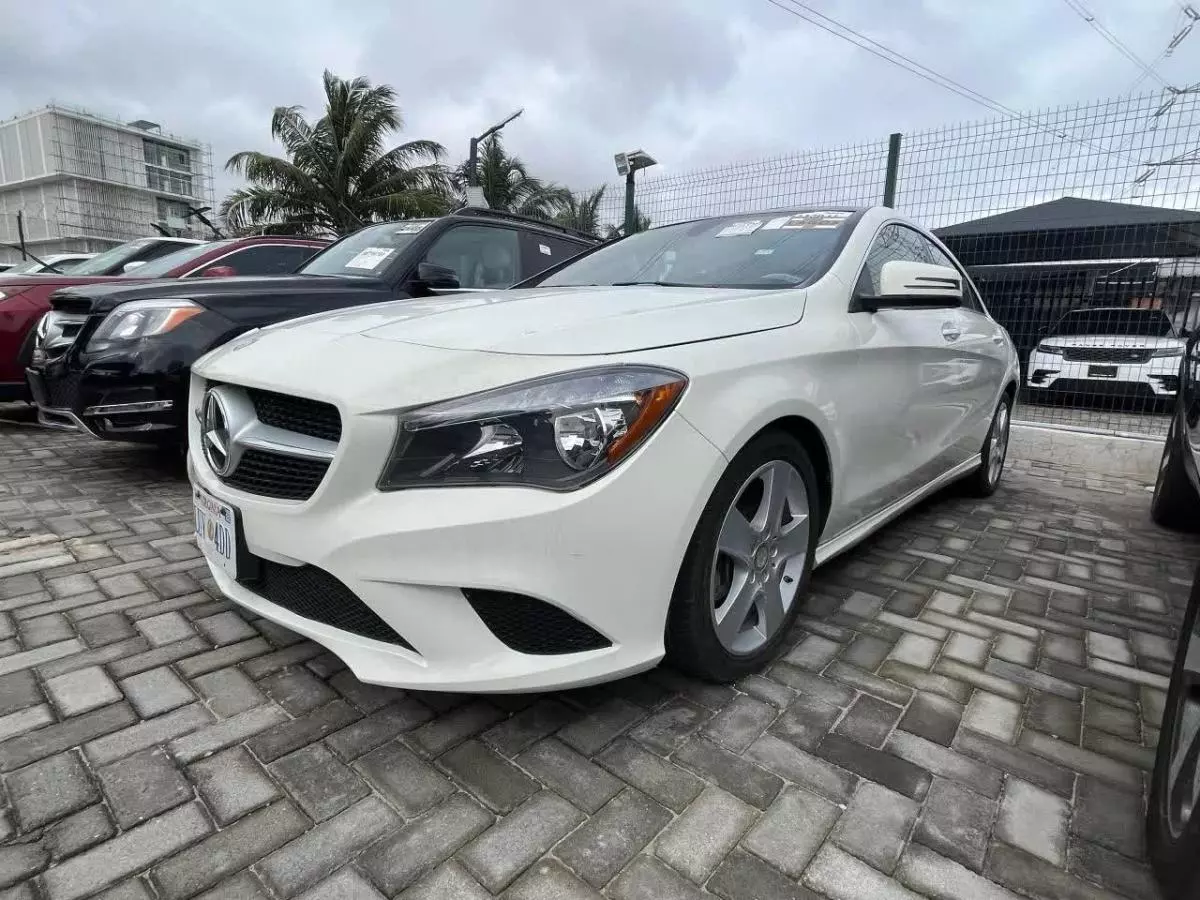 Mercedes-Benz CLA 250   - 2015