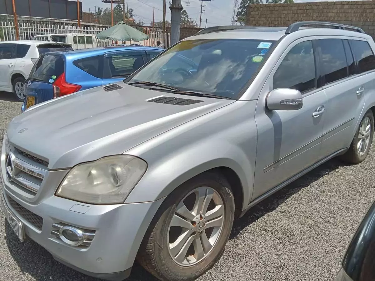 Mercedes-Benz GL 500   - 2010