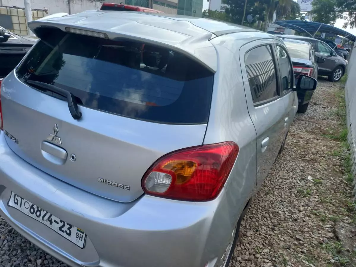 Mitsubishi Mirage   - 2013