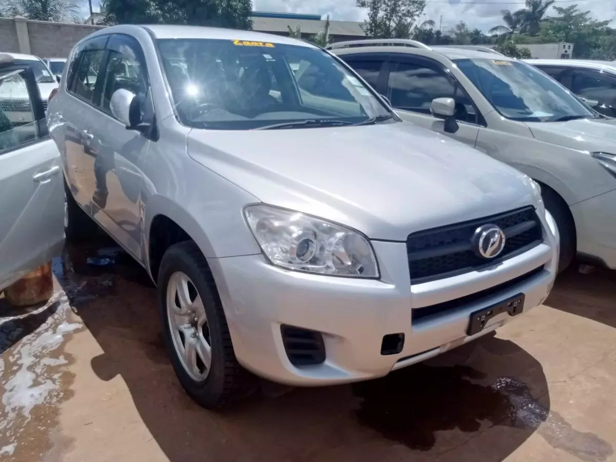 Toyota RAV 4   - 2011