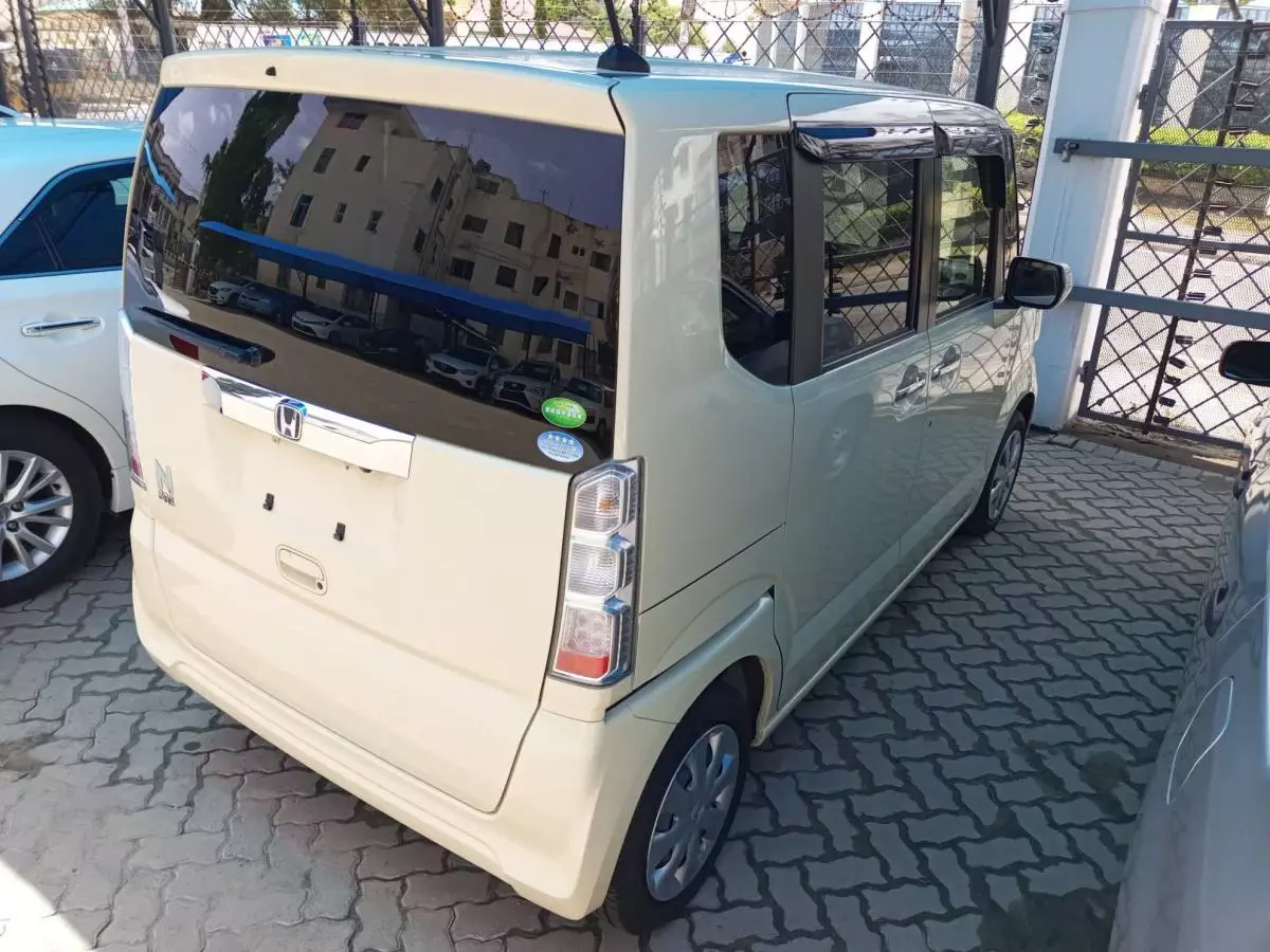 Honda N Box - 2015