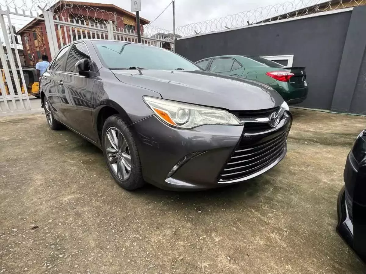 Toyota Camry   - 2015