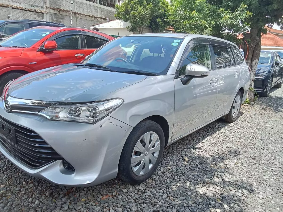 Toyota Fielder    - 2017