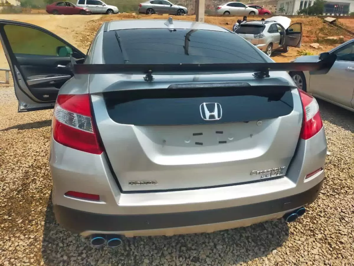 Honda Crosstour - 2013
