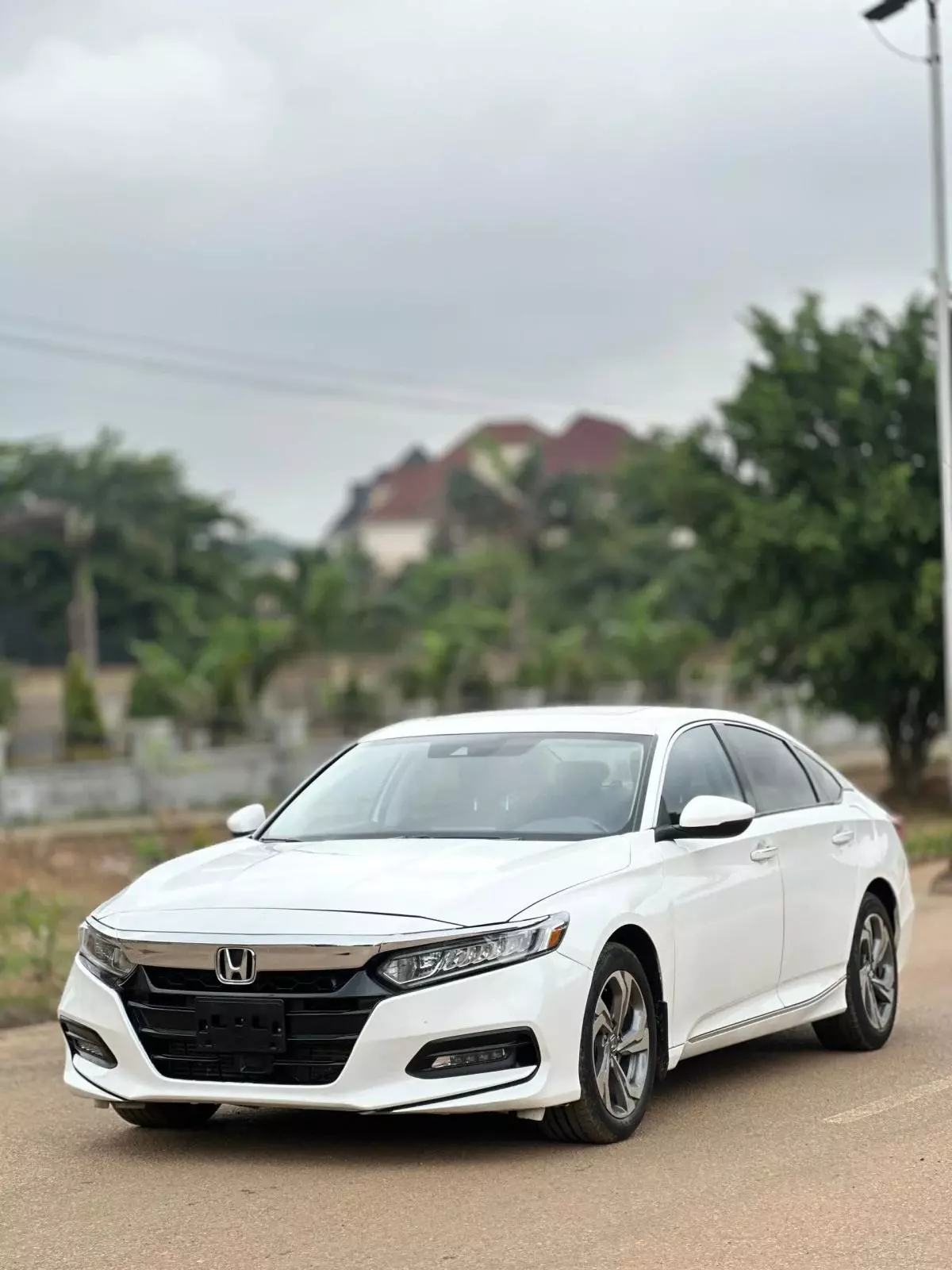 Honda Accord   - 2019