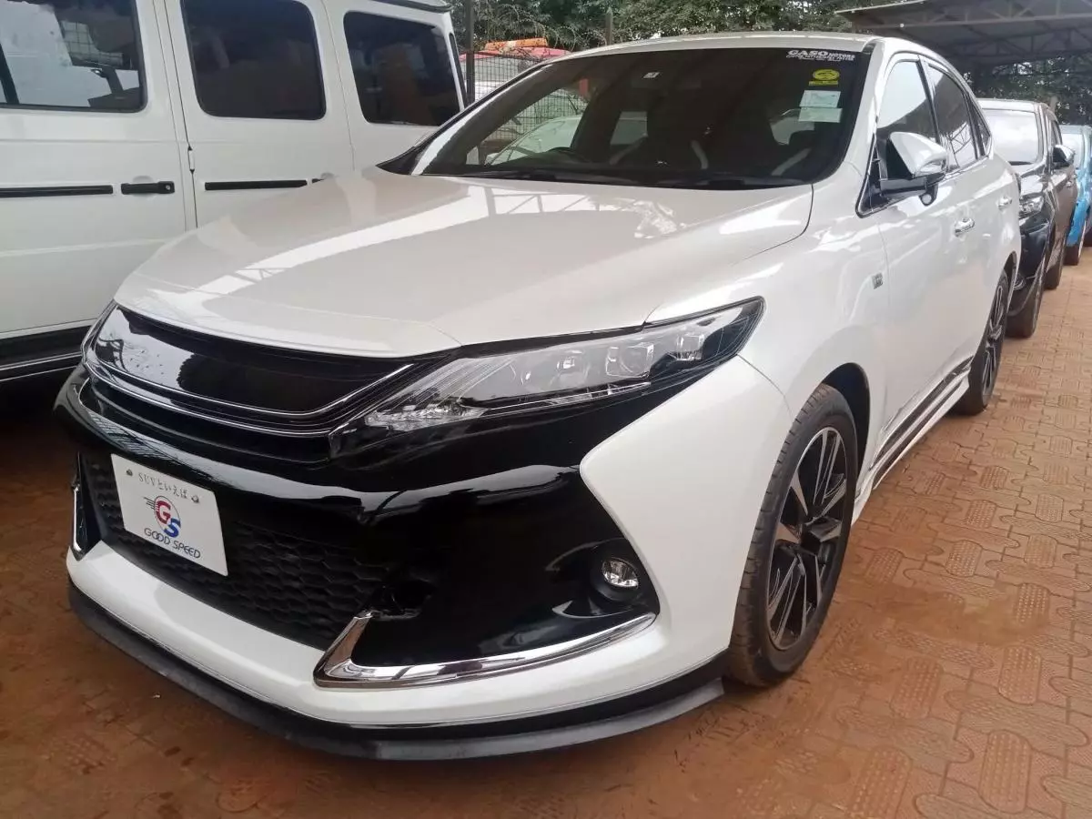 Toyota Harrier GR   - 2016